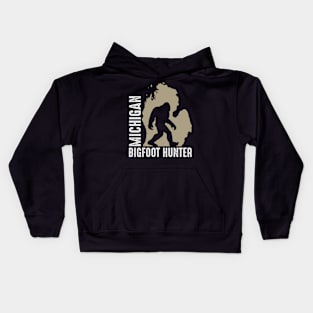 Michigan Bigfoot Hunter, Sasquatch Hunter, MI Squatch Hunt Great Lakes Kids Hoodie